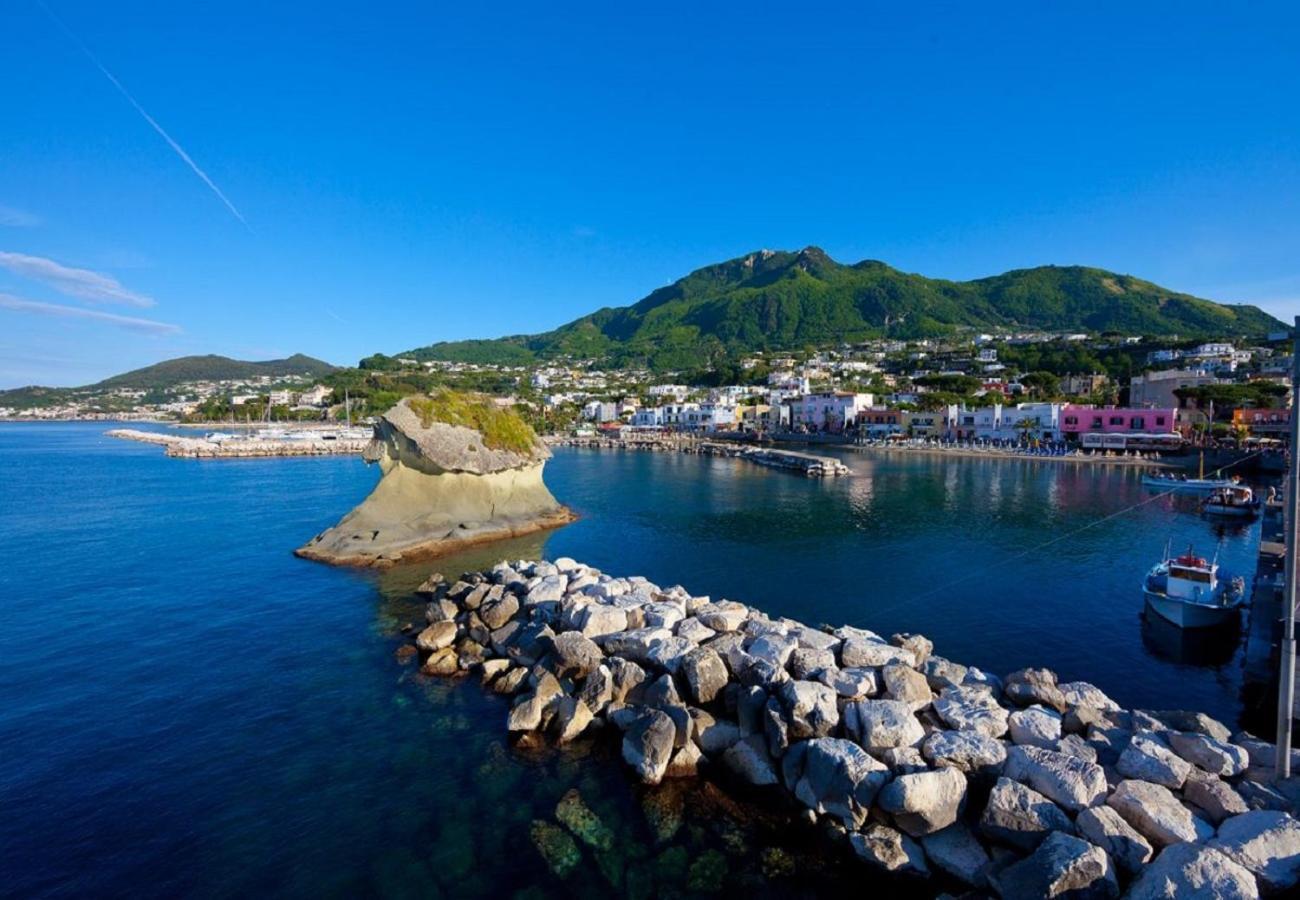 Holiday Apartments Lacco Ameno  Rom bilde